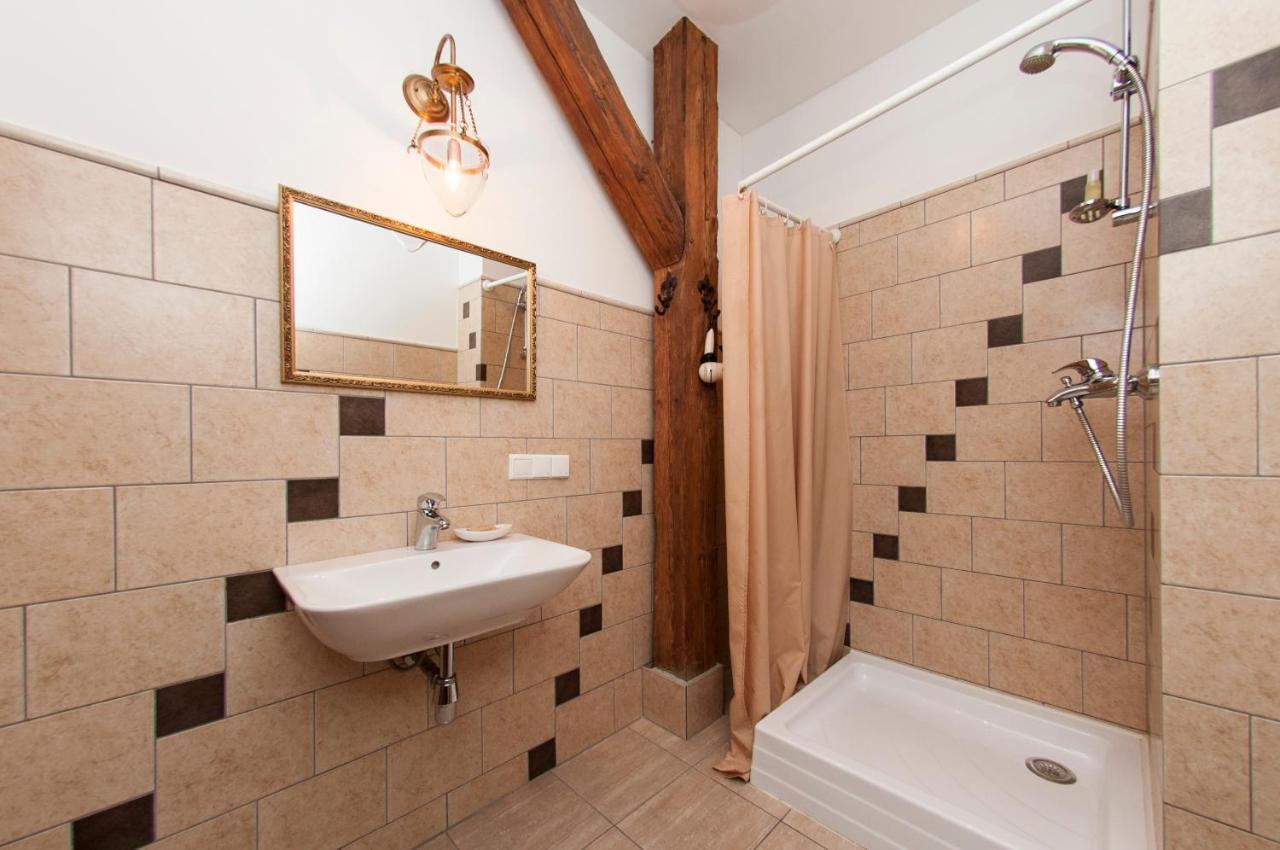 Отель Malpils Manor Экстерьер фото